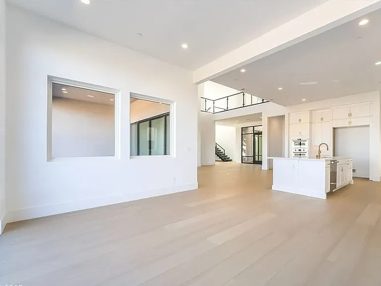 4846 Shady Ridge Dr — Photo 22