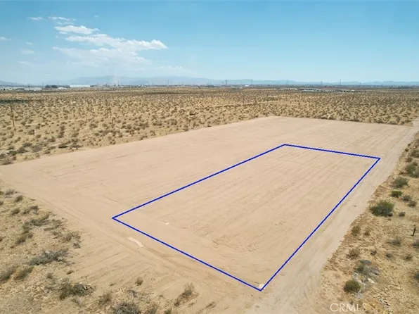 21 Palm St, Adelanto, CA 92301