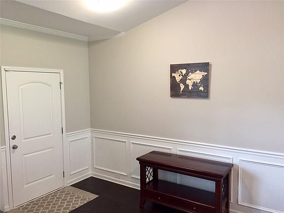 3rd image of 2800 Samantha Ln