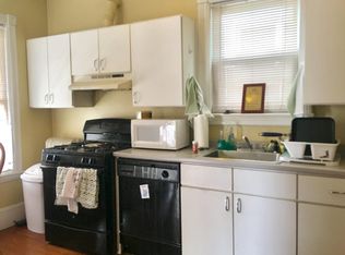 697 E 7th St, South Boston, MA 02127