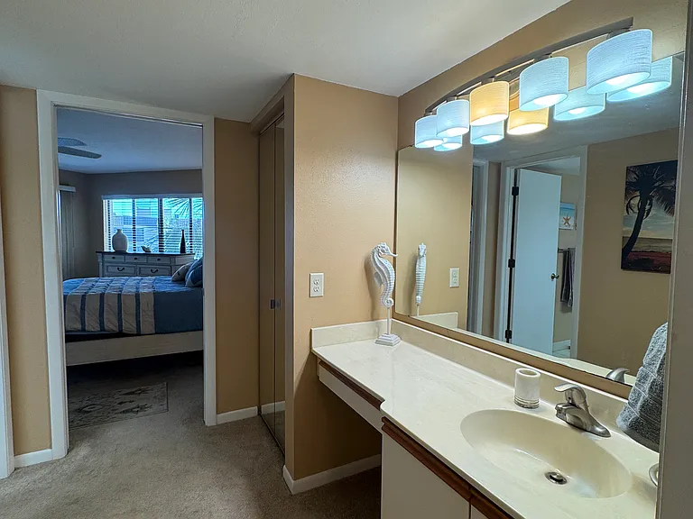 6979 Winkler Rd #336 — Photo 42