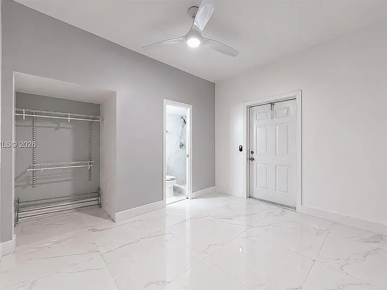 16247 SW 92nd Ter #B — Photo 16