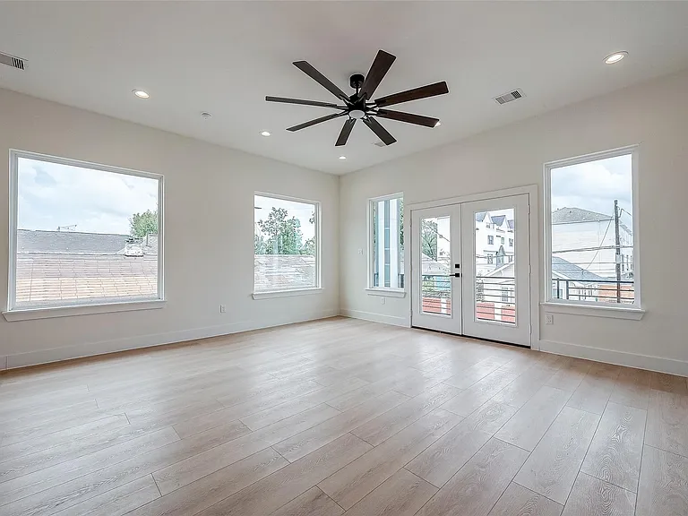 1511 Alamo St — Photo 7