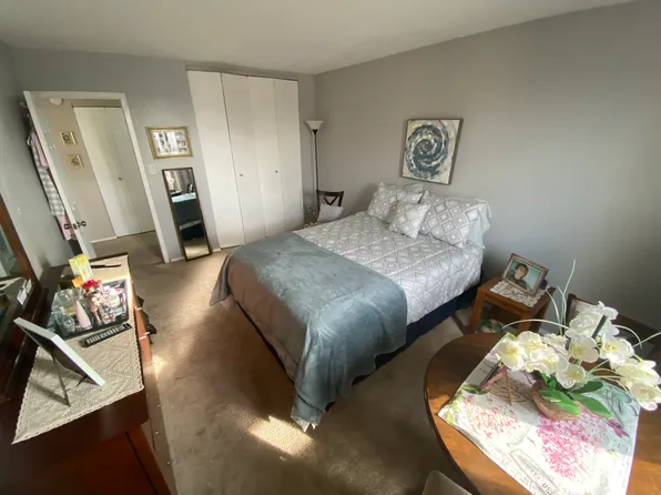 1874 Pelham Parkway South 6H image 3 of 26