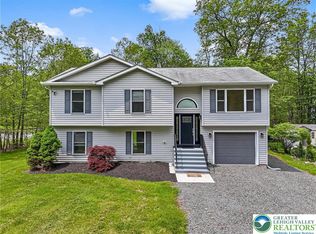 2105 Cottonwood Ln, Tobyhanna, PA