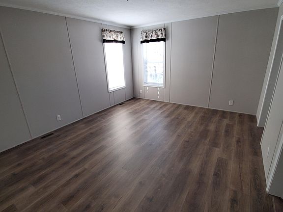 3rd image of 3601 Alpine Dr #206