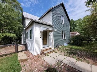 213 Mill St, Saint Jacob, IL