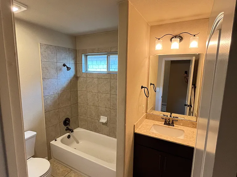 5135 Scenic Lake Dr — Photo 21