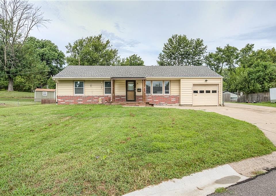 1st image of 3908 N Denver Ct