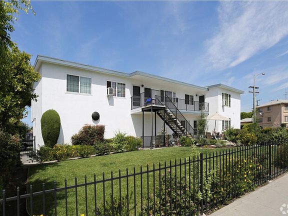 2nd image of 10901 Jefferson Blvd APT 2