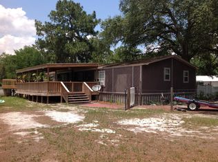 33 Britton Dr, Panacea, FL 32346