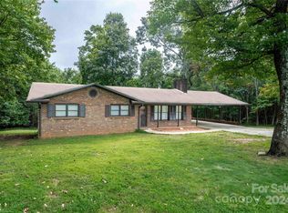 512 Reavis Rd, Harmony, NC 28634