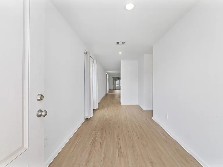 17935 Becker Landing Dr — Photo 5