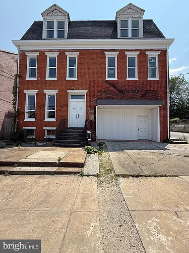 238 E Philadelphia St #4 Photo 1
