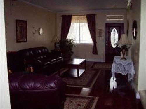 2nd image of 6461 Aspen Gardens Way
