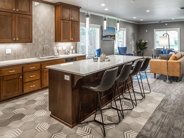 Parkside Apartments — Photo 6