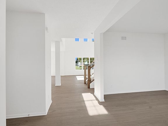 3rd image of 5371 Jaskula Ln