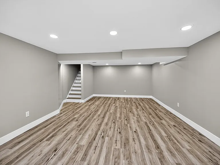 2804 Yankee Rd — Photo 26