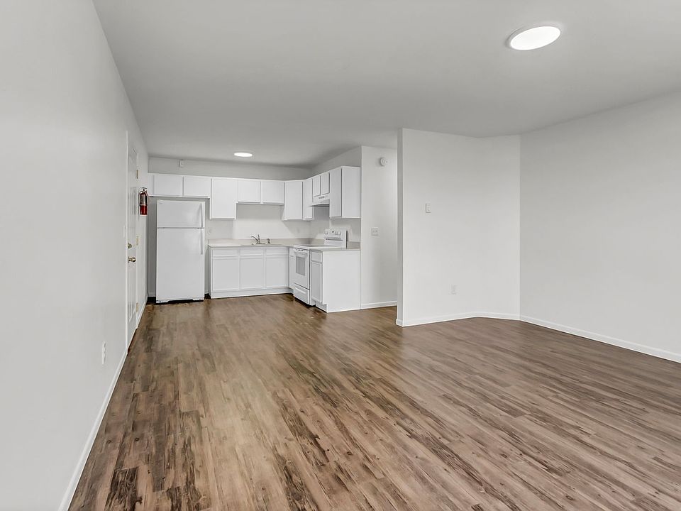 Wild Grove Apartments 100 College View Dr Calmar IA Zillow