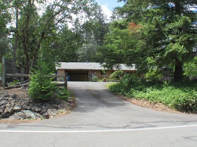 247 Chinook Park Ln, Grants Pass, OR, 97527