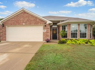 2509 Rivers Edge Dr, Fort Worth, TX 76118