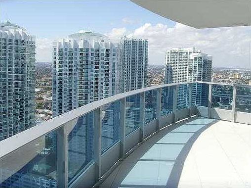 1st image of 200 Biscayne Blvd Way APT 3802