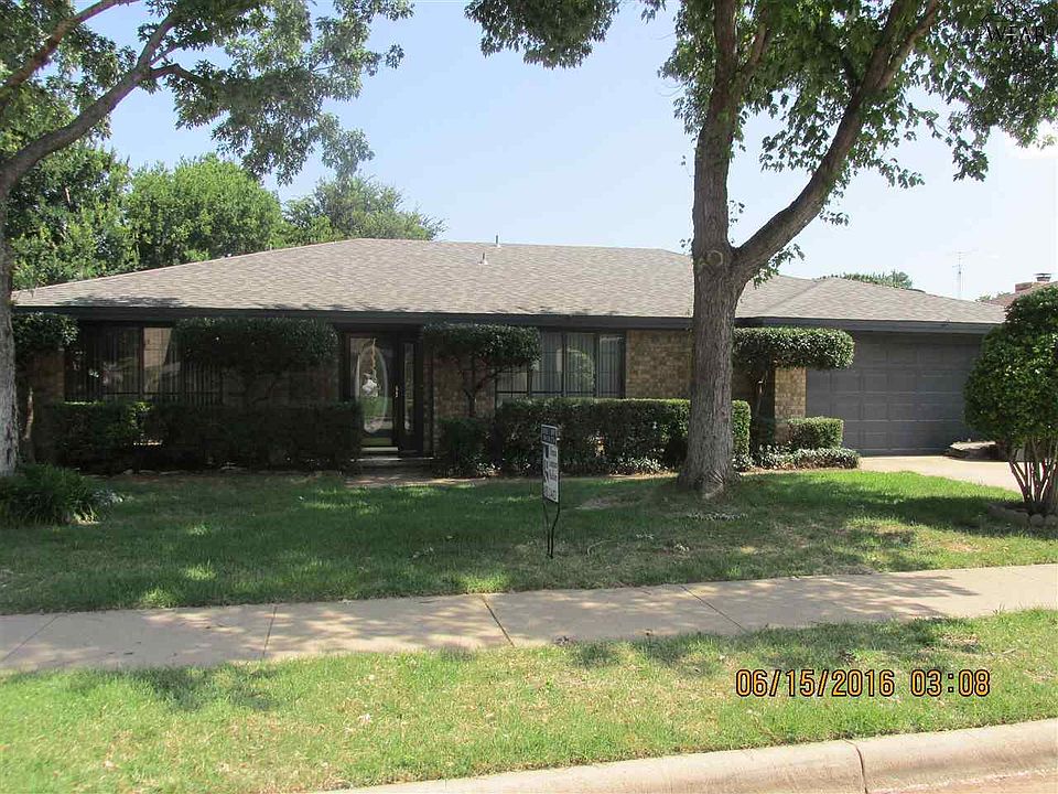 1st image of 2805 Loma Linda Ln