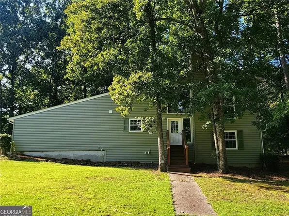 2329 Rolling Rock Dr, Conley, GA 30288