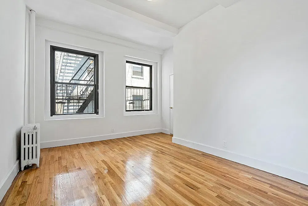 37 West 8th Street — Photo 3