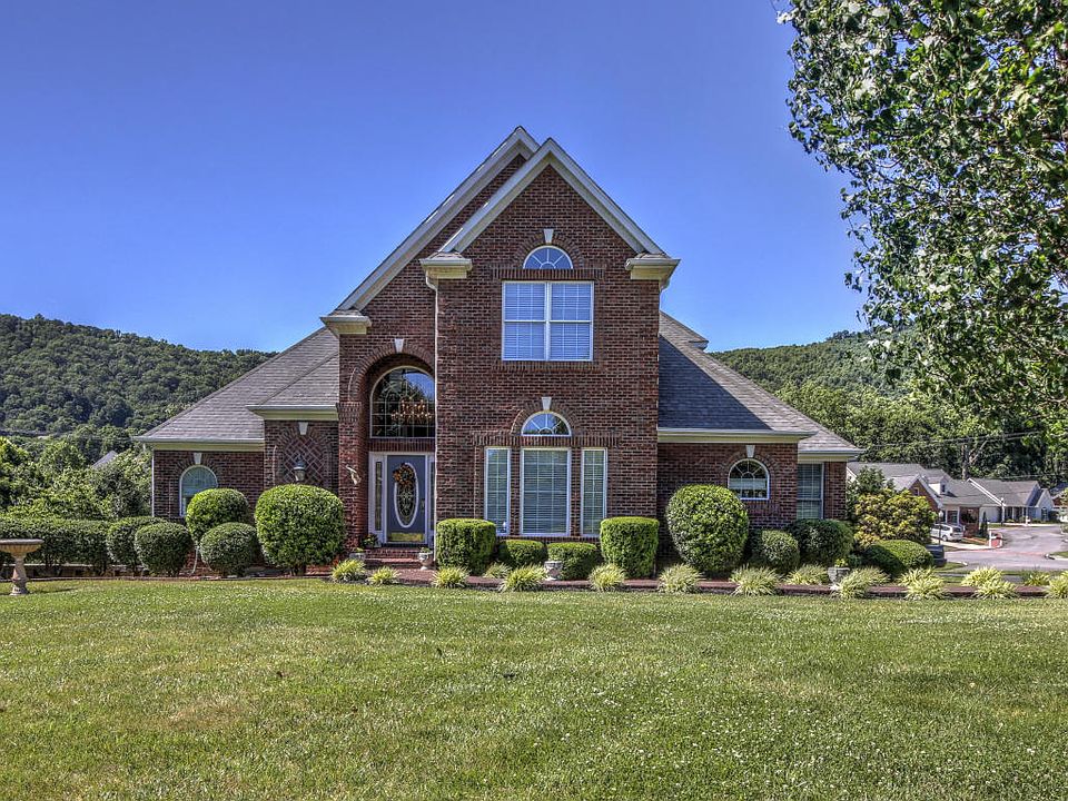1st image of 3904 Laurel Glen Ln