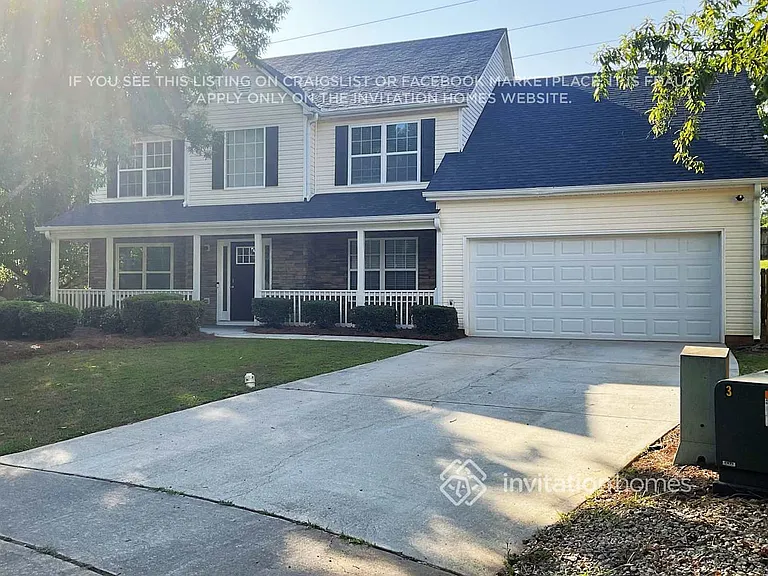 311 Rockingham Dr — Photo 2