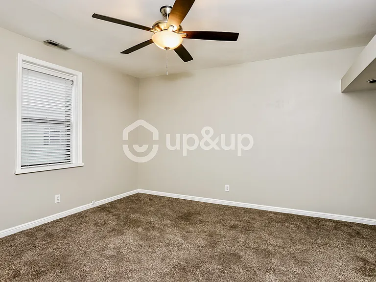 919 Allen Ave #R — Photo 13