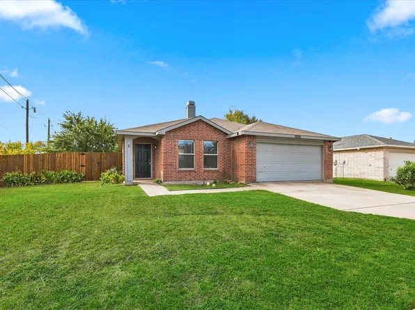 8328 Montecito Dr, Denton, TX 76210