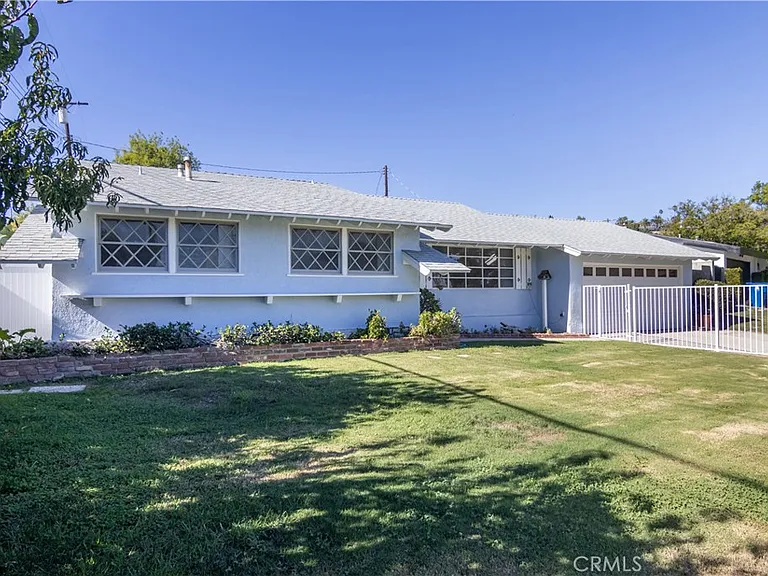 11543 Swinton Ave — Photo 1