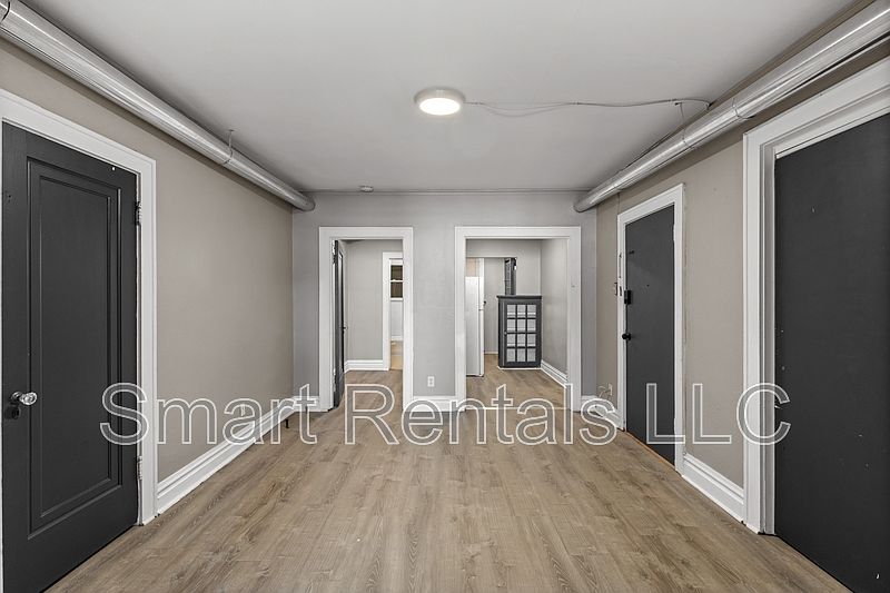 1st image of 5618 S Grand Blvd APT 9