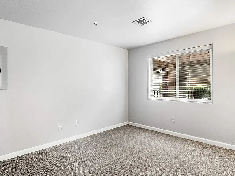 2900 W Marina Dr #303 — Photo 12