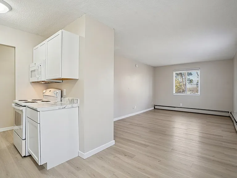 Keller Flats — Photo 54