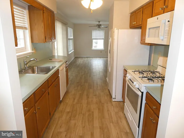 13 Birch Ave — Photo 5
