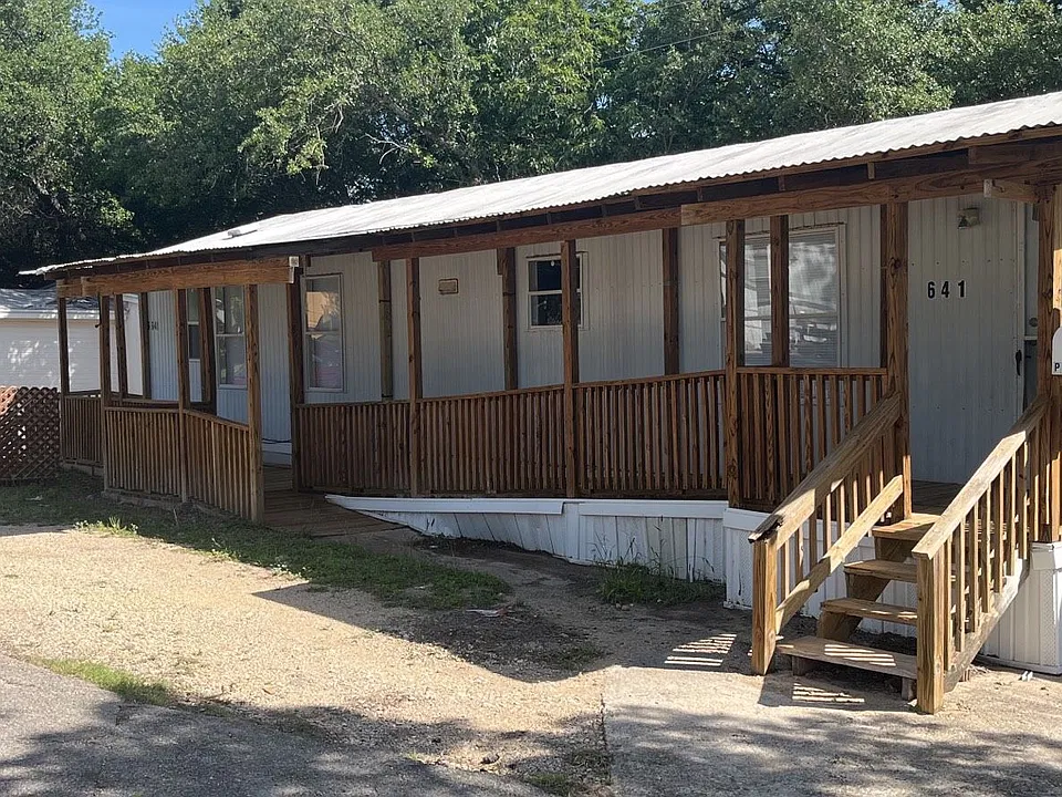 521 E Veterans Memorial Blvd #641