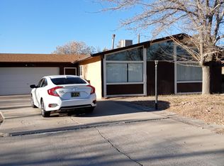 1405 33rd Cir SE, Rio Rancho, NM 87124