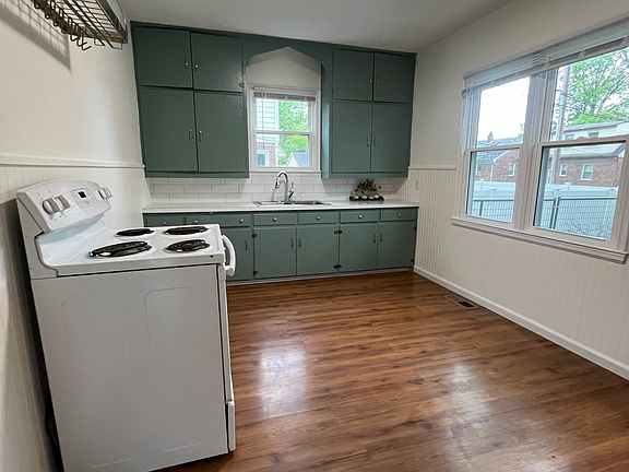 2nd image of 401 S Lincoln Park Dr #401