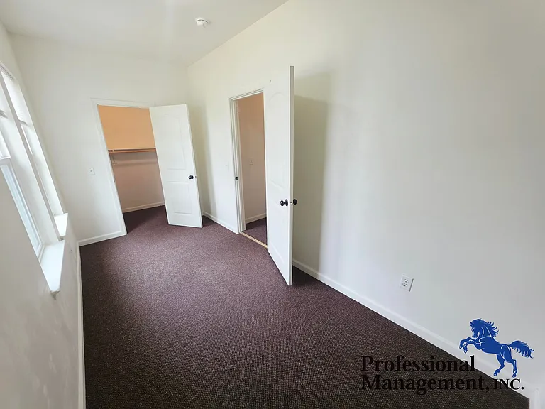 4115 State Ave — Photo 7