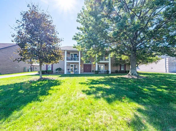 829 Pearson Cir, Youngstown, OH 44512