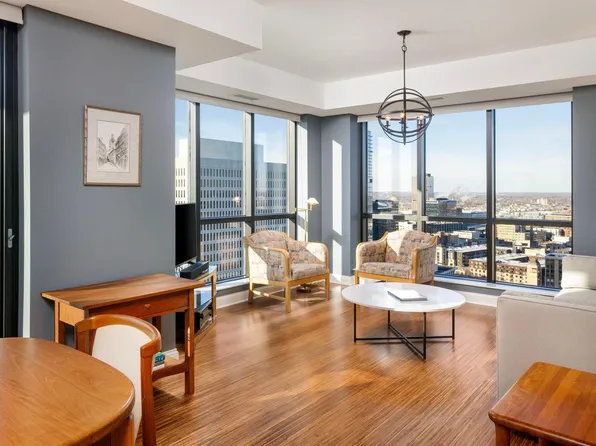 100 3rd Ave S Unit 2706, Minneapolis, MN 55401