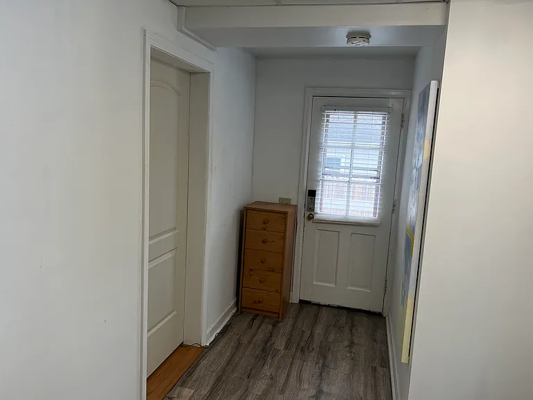 2388 W Lawn Ave #3 — Photo 9