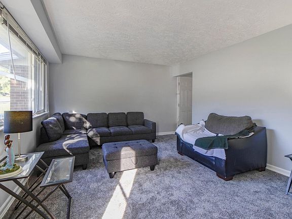 2nd image of 1126 Hollywood Ave
