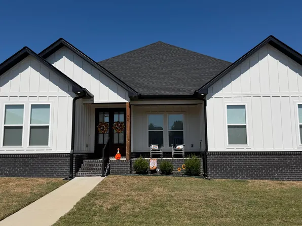 307 A St, Bryant, AR 72022