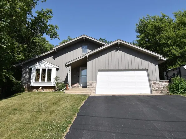 6401 237th AVENUE, Salem, WI 53168