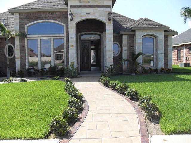 1st image of 606 Santa Elena St