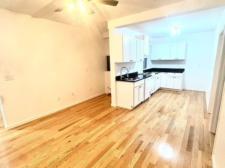 58 Westland Ave #12 — Photo 7